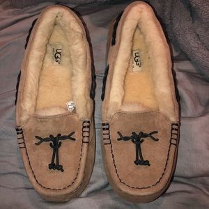 Brand new pair of Ugg moccasins! Never been worn.